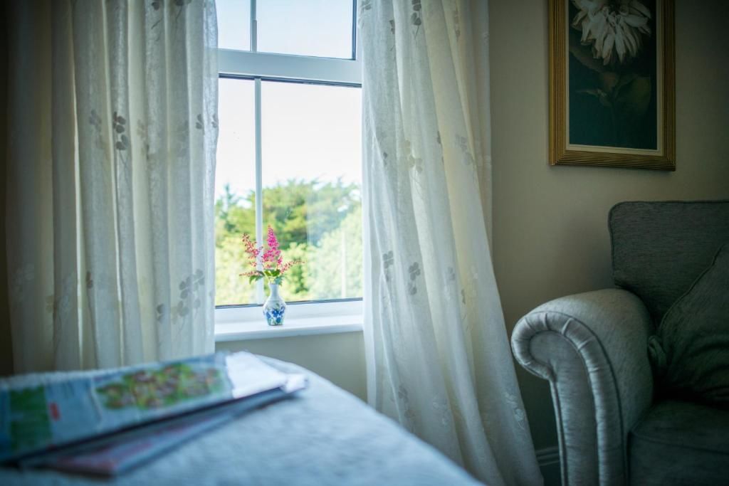 Отели типа «постель и завтрак» Ballinsheen House & Gardens Лисдунварна-54
