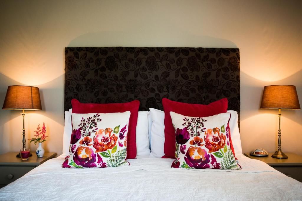 Отели типа «постель и завтрак» Ballinsheen House & Gardens Лисдунварна-56